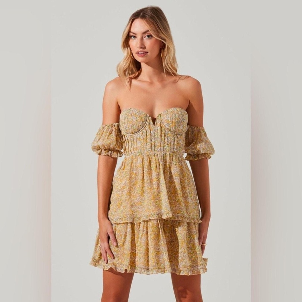 ASTR - Floral Off-Shoulder Dress